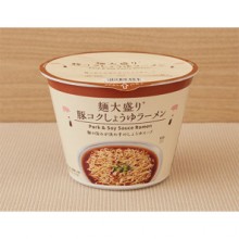 로손 멘오오모리 돈코쿠 쇼유라멘 112g 일본 편의점 컵라면